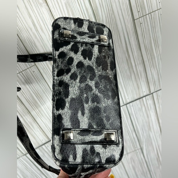 Simply Noelle Leopard Crossbody Bag - Picture 5 of 7